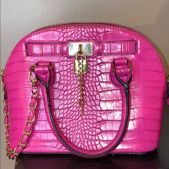 Bag - Picture 1 of 5